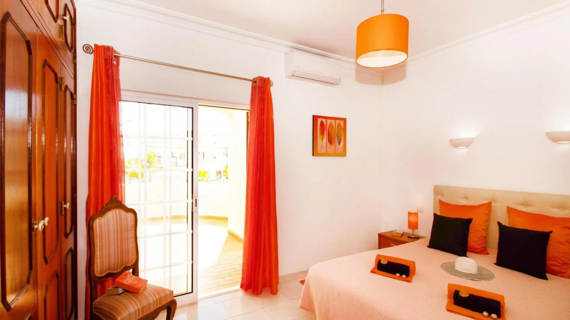 Charming Villa In Albufeira With Private Pool 0*,  Portugal