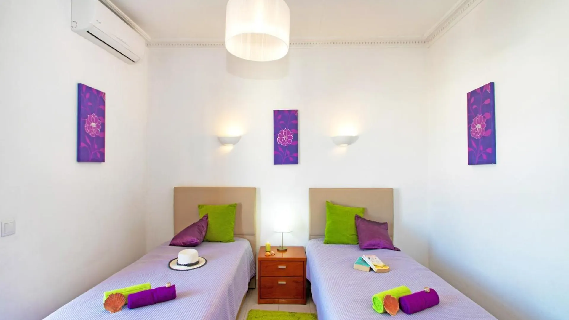 Charming Villa In Albufeira With Private Pool