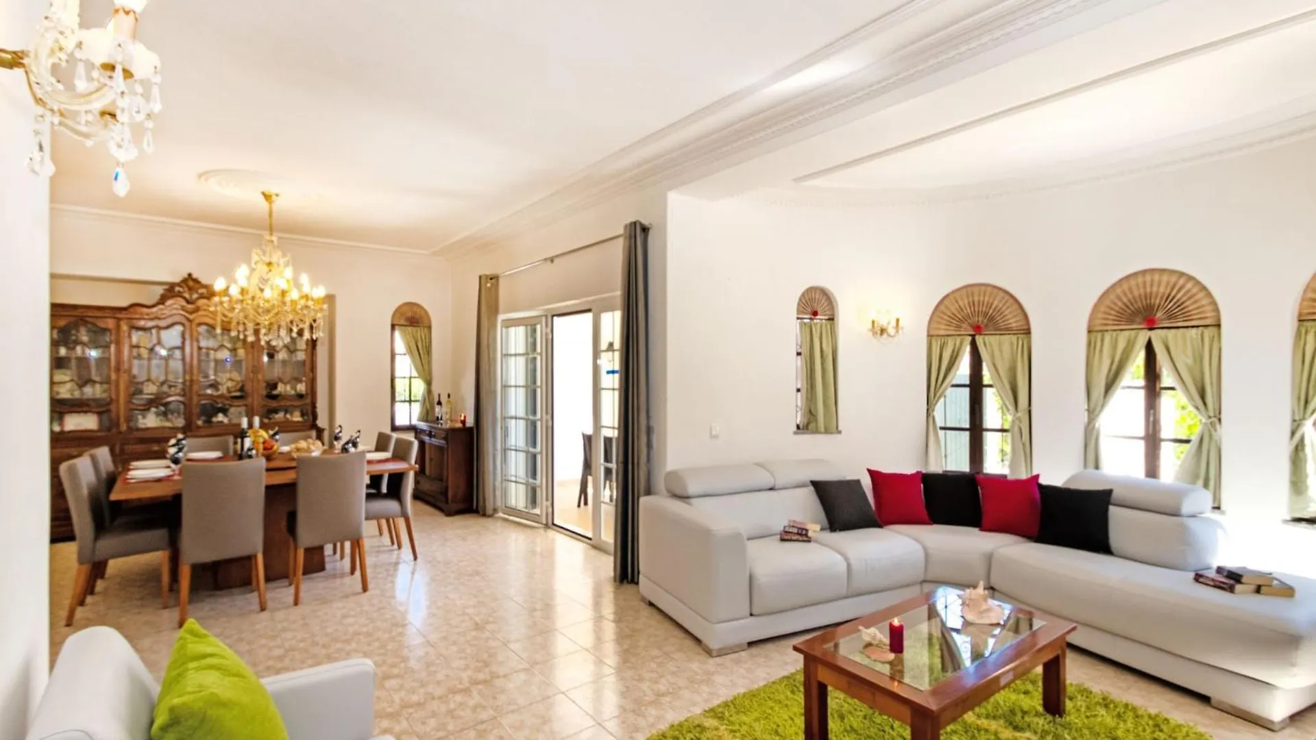 Charming Villa In Albufeira With Private Pool